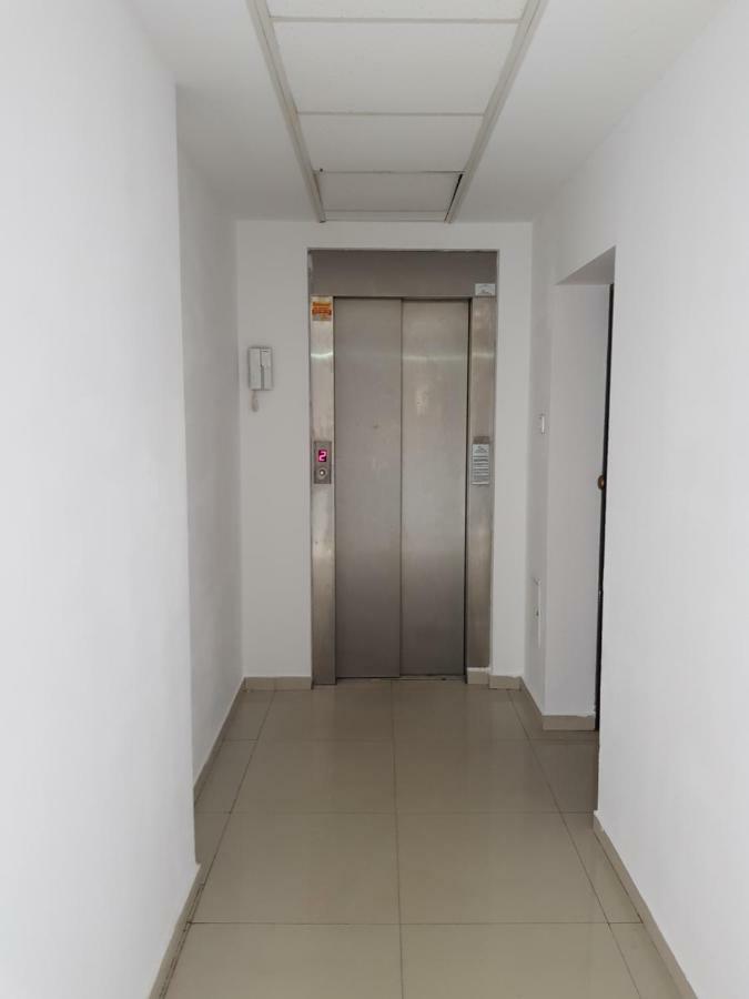 Cozy&Elegant New Studio In Bucharest Exterior photo